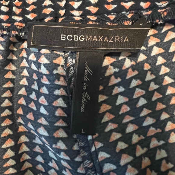 BCBG navy and black printed mini shorts - Picture 4 of 4